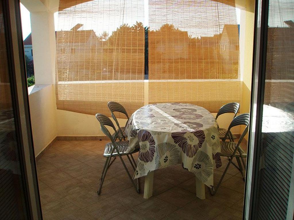 Apartments Cecilija Povljana Cameră foto